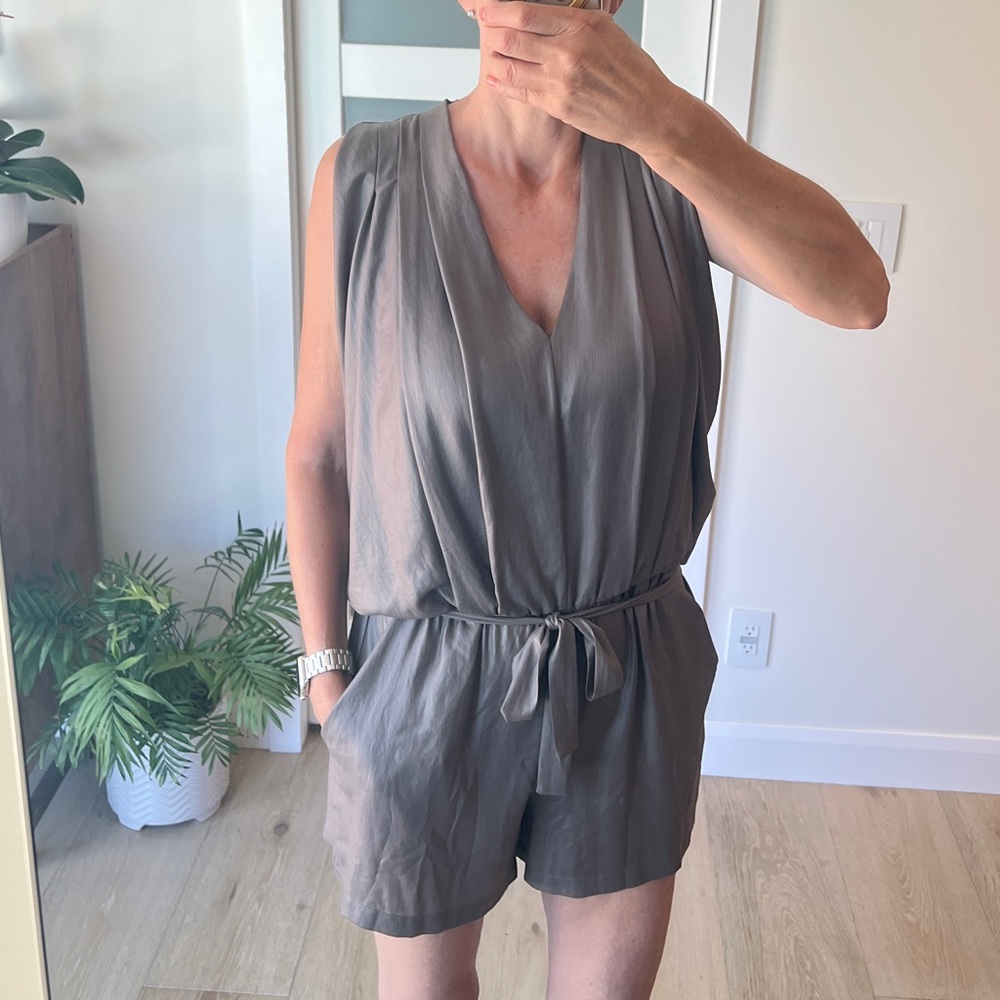 BCBGMaxAzria short sleeveless jumpsuit size medium